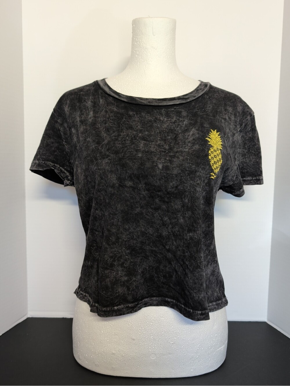 Imperial Motion Women's Small 100% Cotton Dyed Premium Quality T-shirt Cropped